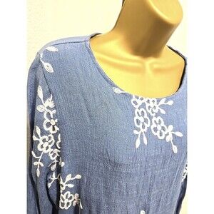 Embroidered Crinkle Top Sz 2XL Blue White Cottage Coastal Peasant Office Career